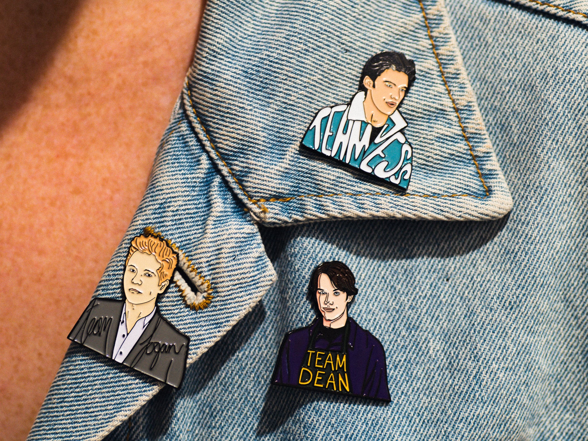 Team Logan Enamel Pin - Gilmore Girls