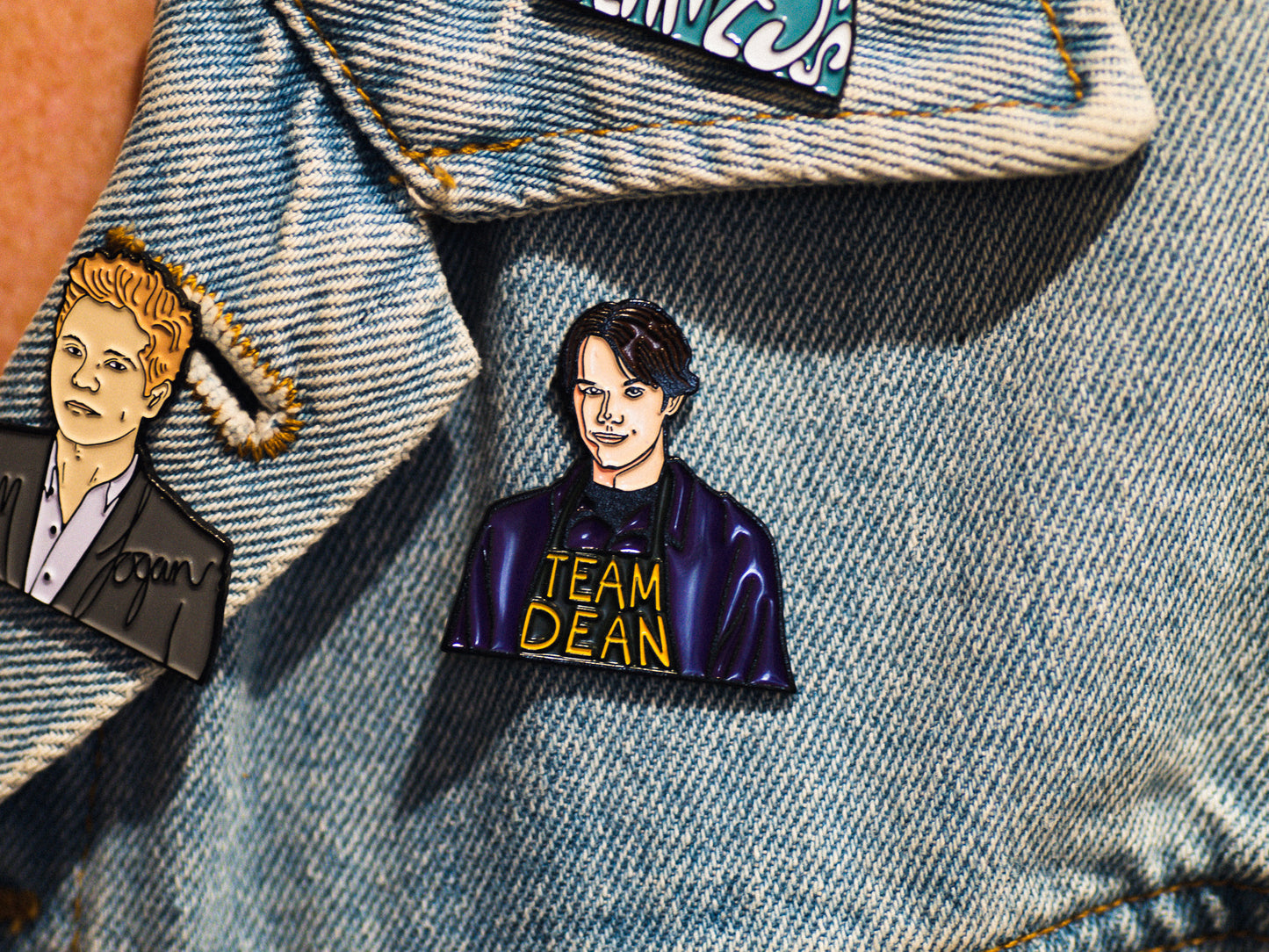 Team Dean Enamel Pin - Gilmore Girls